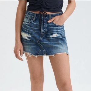 SOLD American Eagle Distressed High Waisted Jean
